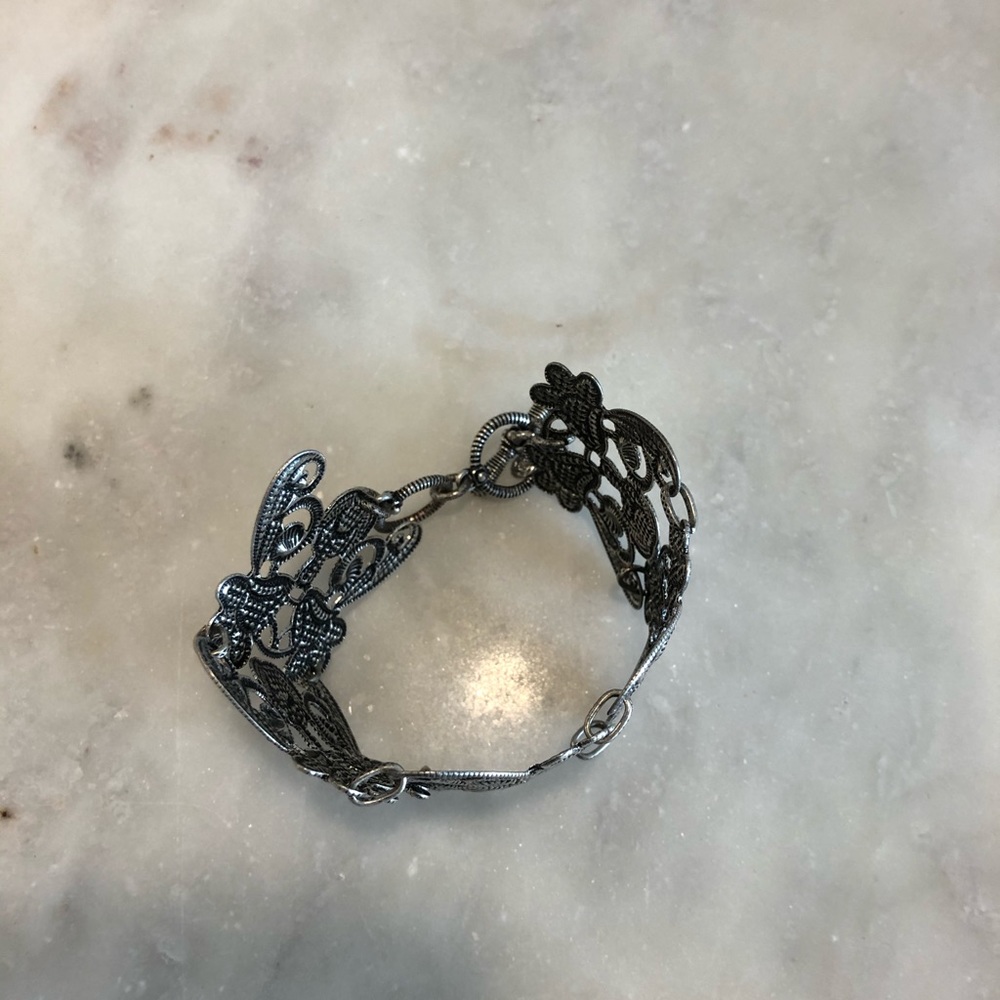 Vintage Ornate Design Bracelet - Picture 3 of 9